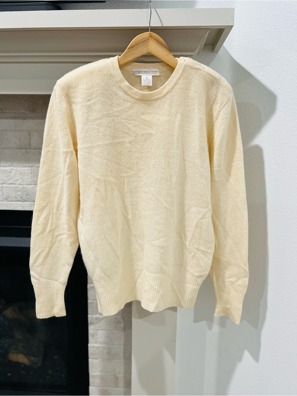 Vintage 90s Cream Ivory 100% Cashmere Sweater with Shoulder Pads